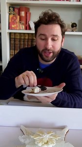 15K views · 180 reactions | Dégustation de la BUCHE FLOCON du Chef Pâtissier Nicolas Guercio du Palace LUTÉTIA  #buchedenoel #Paris #CAKE #Lutetia #Degustation #Patisserie #pastry #Palace #Chef #Noel #Christmas #Food #Gateau #Snow #Dessert #Art | Edouard Cuisine Fanbase | Facebook