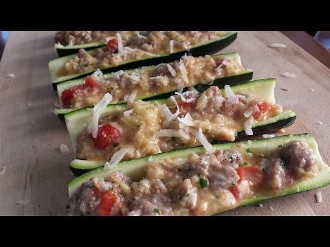 Ricetta Zucchine Ripiene con salsiccia || Ricette facili e veloci