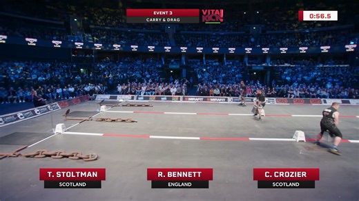 Strongman goes WRONG WAY with Duck Walk!🫣 | Giants Live