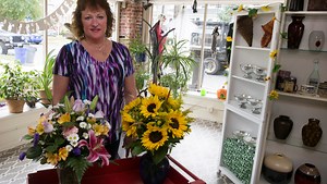 Red Bank florist builds her business anew