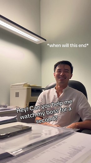 Hilarious Office Humor: Watch My Boss for a Second!