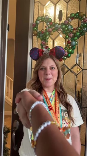 Introduced the bestie to Rundisney and we all know what that means.... Have you ever done a Disney race? Which weekend is your favorite? #rundisney #wdwmarathon #wdwmarathonweekend