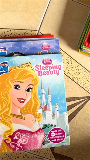 CHILDREN BOOK STORE IN ILORIN💎💎 on Instagram: "❌❌ SOLD✅✅ Story Reader “Me Reader” series These are interactive read-along storybooks simplified for young and beginner readers; Key features; * Hardcover, sturdy pages – good for repeated use * ⁠👧🏽👦🏽 Encourages independent reading * ⁠🎨 Bright Disney illustrations that keep kids engaged • 📖 Text is simple, short sentences, perfect for early learners Perfect for Ages 3–6 8 copies 10,500for all *State*: clean / brand new"