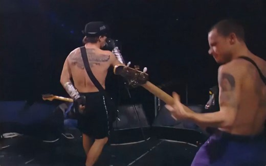 Red Hot Chili Peppers - Give It Away 1992-02-29 [Remastered]