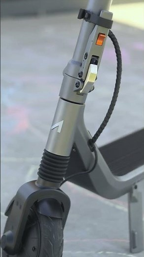 The Scooter That Changes Everything – Apollo Go