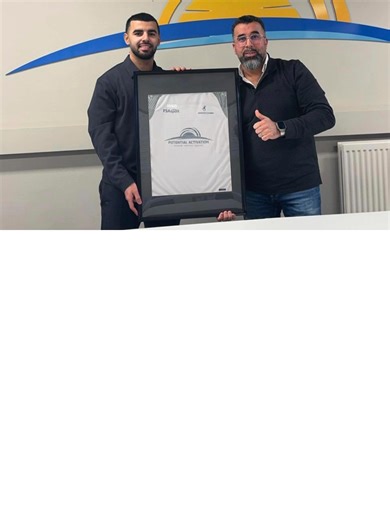 Samen sterker! Opnieuw bevestigen we onze sponsoring! Blij om te delen dat we onze samenwerking met @soccerlifestyleacademy voor een nieuw jaar hebben verlengd, met oprichter Nordin aan het roer. Bij Potential Activation geloven we in de kracht van groei, op het veld én in je mindset. Daarom zetten we ons in voor mentale coaching, veerkracht en kansen voor jong talent. Dit partnerschap helpt jonge spelers niet alleen technisch sterker te worden, maar ook zelfverzekerd, doelgericht en klaar voor 