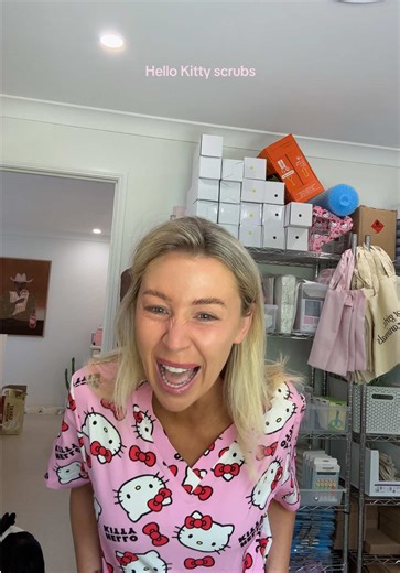 HELLO KITTY SCRUBS 🐱 surely people can relate - they need to match! 💔🐱🐾 #scrubs #scrubslife