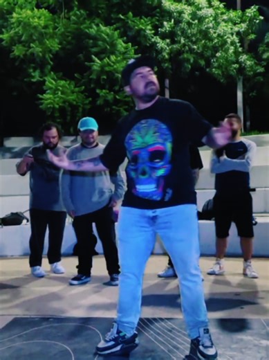 Una entrada en el cypher de circulo libre #dubstep #popping #streetdance #electrodance #dancecypher