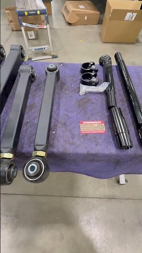 ‪@ClaytonOffRoad‬ & ‪@SteerSmarts‬ Lift kit day on our 2025 Jeep Mojave Gladiator