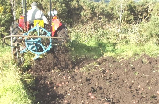 170 years of the Hanson potato digger