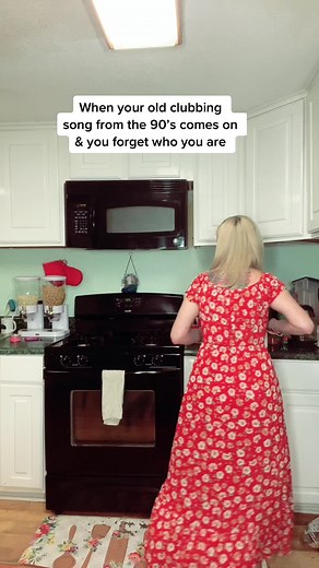 Nostalgic 90's Music Brings Joy in the Kitchen