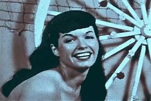 #rp Bettie Page ✨ A mega shot of Bettie cuteness to kick off your Monday! 🤗💖 . . #bettiepage #pinup #bettiebangs #1950s #QueenofPinups #vintage #winkwink . . ~Thanks to @margueritapassion ✨ | Bettie Page Fitness