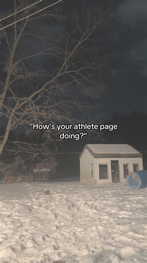 Josh Hamel | Kinda confused how this doesn’t convert to atleast 10k 🤣 Help me get to 10k plz🤓 #sports #athlete #explorepage✨ #funny #joke | Instagram