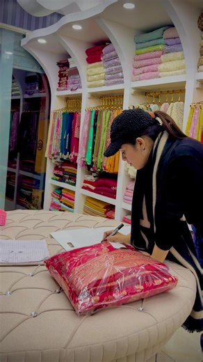 Worldwide Shipping Solutions for Happy Packaging