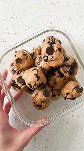 5 minute recipe!!!🤭Just 6 ingredients, naturally sweetened & simply fantastic💪🍪😍 Comment “RECIPE” to get the full recipe sent to your DMs🥰 OR get the full recipe on my blog by tapping the link in my bio @secretlyhealthyhome or it’s in my story today too☺️ https://secretlyhealthyhome.com/protein-cookie-dough/ #shhfam #feedfeedchocolate #healthysnack #proteincookiedough #vegancookiedough #cookiedough #proteinsnacks #momrecipes #mommeals #popsugarrecipes #nobake#glutenfreecookiedough #plantbas