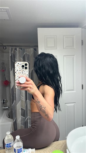 258K views · 2.7K reactions | The machine turned off at one hour but I wasn’t finished (come workout with me and get your dream body, my @choosefitapp girls already know) #workoutmotivation #relatable #girls #relationships #gymtok #viral #trending #reels #reelsinstagram #explore #explorepage #funny #cardio #gymmotivation #fitnessmotivation #stairmasterworkout | Lexie Herod | Facebook