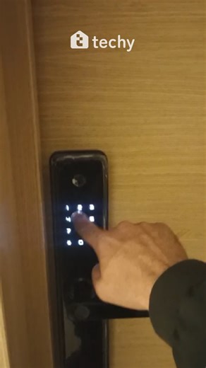 Techy Maroc on Instagram: "M1 🔐 Déverrouillez comme vous voulez : Empreinte digitale • Code PIN • Carte • Smartphone • Clé Une serrure intelligente qui s’adapte à votre quotidien. Disponible chez TECHY. #SerrureIntelligente #SmartLock #AccèsIntelligent #fyp"