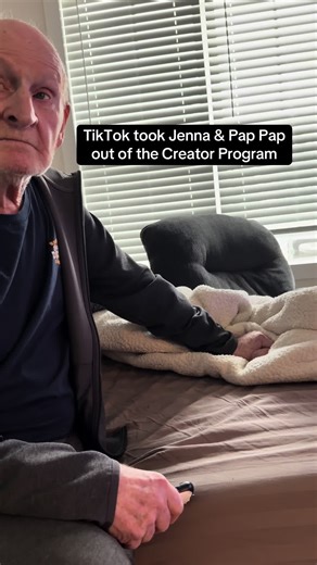 🚨🚨PAPPAP UPDATES! NEW ACCOUNT @Jenna & pap pap We hope you all had a Merry Christmas!!