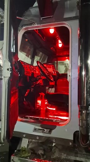 Ventacamiones Seminuevos en Guatemala: Freightliner Classic