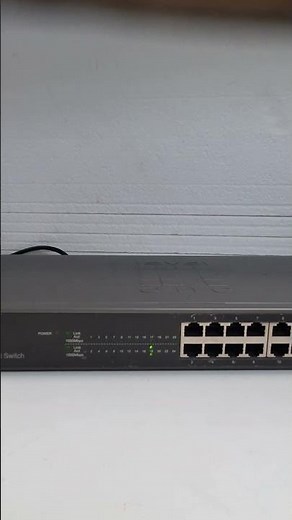 Power On Test LEVEL ONE GSW-2457 24-Port Gigabit Ethernet Switch