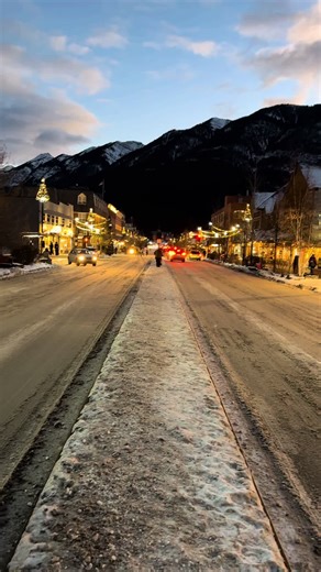 Explore Banff National Park: Evening Beauty in Alberta