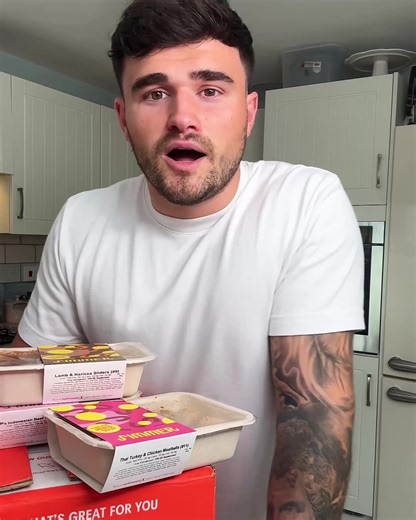 68K views | If prioritising your health feels like a chore, you’re doing it wrong  . 李 Join the Simmer movement... ️ Bold flavours 復 Balanced nutrition ⏳ Ready to heat and eat in 3 minutes  No waste & washing up  50+ different dishes every month  Sign up now and find out why thousands have already ditched the meal prep.  Plus, get 30% off your first 4 orders. | Matty Edgell | Facebook