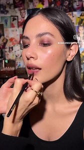 7.6K views · 306 reactions | Change lip colour… change the entire mood  A wash of Liquid Lurex in Viola all over lid with Velvet Muse first… and then a stain of Velvet Midnight topped with Gloss Embrace in Delilah. Which do you prefer? Veronica also wearing Seamless Skin Foundation in shade 9.5 and Elevated Glow in Crystal Nebula. https://www.instagram.com/reel/CmuFF4Rh5-I/?igshid=YmMyMTA2M2Y= | Lisa Eldridge | Facebook