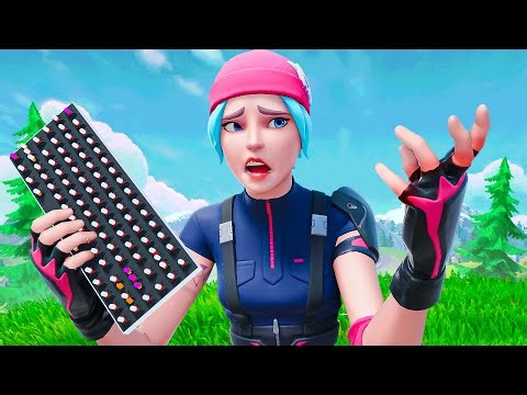 Trying to game with NO Keycaps... (IMPOSSIBLE)