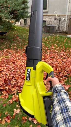 2.7K views · 231 reactions | Power Through Fall  Tackle leaves and yard debris with the 40V 120 MPH 550 CFM Battery Blower Kit — now just $198 for a limited time! Perfect for clearing damp or dry leaves, this blower delivers up to 75 minutes of runtime with a 40V 4Ah battery. Available exclusively at @homedepotcanada, in-store and online. #RYOBI #LeafBlower #FallCleanUp | RYOBI Power Tools Canada | Facebook