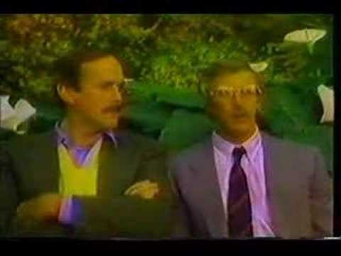 "John's Brother In Law" - JOHN CLEESE Compaq Commercial