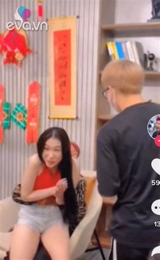 Hot Tiktoker Thông Soái Ca cố ý kéo cô gái trẻ ngồi lên đùi nhận bão chỉ trích