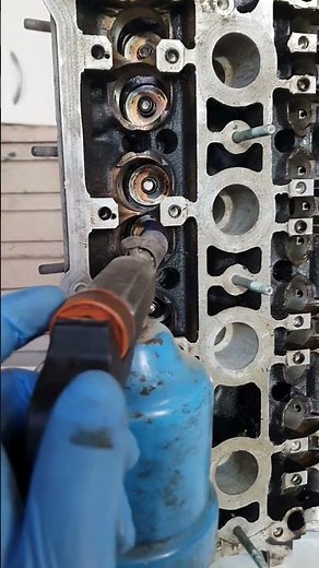 Valve stem seal tips #mechanics #automechanics #engine #cylinderhead