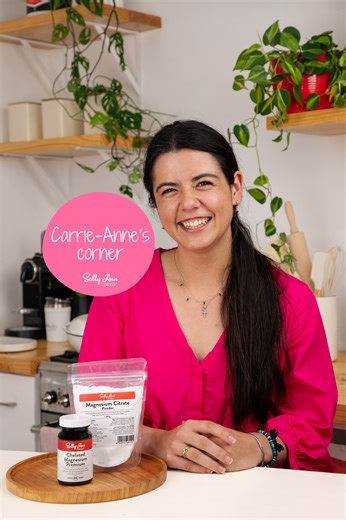 Magnesium (Mg) is one our favourite supplements and for good reason. Involved in over 300 processes in the body as well as: ✨ Energy production: Mg helps convert food into energy in our body. ✨ Mood: Assists with stress, sleep and nervousness. ✨ Bone health: Works alongside vitamin D and calcium for healthy bones. ✨ Muscle function: Mg also helps with cramping, relaxation and nerve health. As well as blood glucose regulation and heart health. 🥬Food sources of magnesium Nuts and seeds: pumpkin s