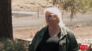 Janelle is all about living on the land! #SisterWives | TLC