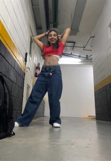 Dance Tutorial: Extra L by Jennie & Doechii