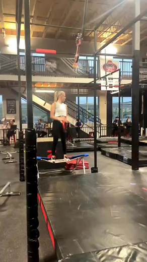 whoop whoop! Cane tec! #trickshots #taylorgreeneninja #obstaclecourse #americanninjawarrior #ninjawarrior #girlswithmuscles #ninjaintensity @Ninja Intensity