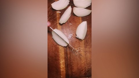 How to Make Chicken Broth