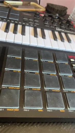 SWV Sample Beat Making: Chopping Samples and Creating Rap Beats