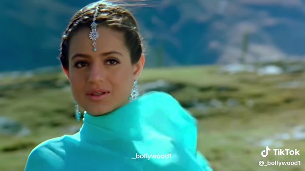 Na Tum Jano Na Hum: A Bollywood Romantic Anthem