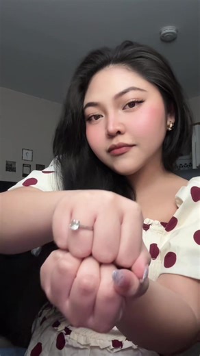 New Year Ombré Glitter Nail Ideas for 2026