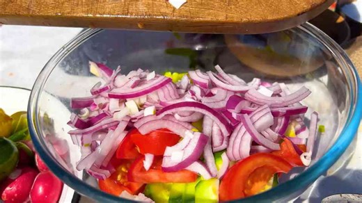 How to cook steak on a Finnish candle in the mountains
