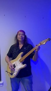 Azul Azul en NAPLES Fl. La formación original de Azul Azul se reúne después de 23 años La formación original de la emblemática banda Azul Azul, galardonada con el Premio Lo Nuestro en 2001, que alcanzó el número uno en las listas de Billboard ese mismo año y que grabó los dos primeros álbumes de la banda, ha emocionado a sus seguidores al anunciar su esperada reunión después de más de dos décadas. Este evento tan esperado tendrá lugar en el Wang Opera Center de Naples, Florida, el próximo Sabado