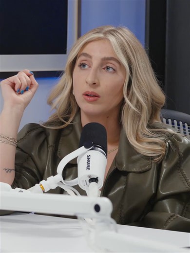 What's the difference between Agentic AI and Deterministic AI? Curious to see Agentic AI in action? Go here: nextiva.com/xbert-info #aireceptionist #customerexperience