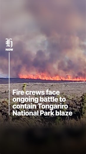 Firefighters face another day battling to bring the Tongariro National Park fire under control. The large fire on the Central Plateau broke out on Saturday, triggering evacuations of trampers and residents, including Whakapapa Village. Fire and Emergency’s latest update, issued last night, said the blaze was estimated to have burned about 2500ha, and was 20% contained. | nzherald.co.nz