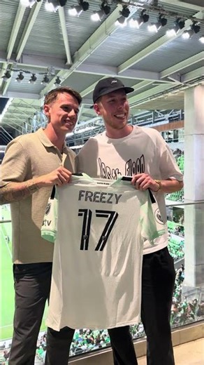 ‪@Calfreezy‬ 🤝 Robert Taylor!