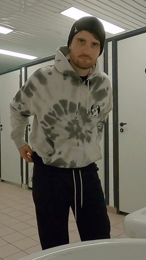 @amixem on Instagram: "Les coulisses : Mais qui a laissé traîner ça dans les chiottes ? #amixem #humour #reels"