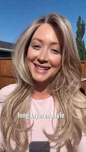 ☀️ Sunlight always tells the truth. ㅤ @wigswithsteph is radiant wearing Feature Length in Shaded Biscuit. Notice how the color shifts so beautifully from shade to light—every highlight, every detail shines. ✨ ㅤ Lightweight. Face-framing. Effortless to wear and style. That’s the beauty of our new FeatherLite fiber and LuxLite Cap II. Find Feature Length in your favorite shade: https://bit.ly/4if2ANR | Raquel Welch Wigs