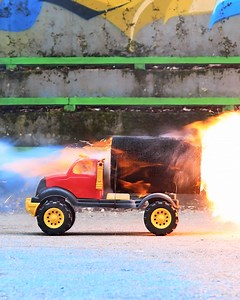 Creating a fiery experiment like no other!🔥 | Art & Painting