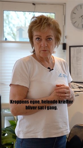 En blid metode, der kan lindre både akutte og kroniske smerter. Mange oplever også ro og balance ved behandling – særligt hvis de kæmper med stress, angst eller søvnproblemer. Øreakupunktur kan hjælpe dig med at finde indre ro, styrke dit immunforsvar og støtte kroppens naturlige evne til at hele. #behandling #Akupunktur #Velvære #svendborg | Klinik Maibom