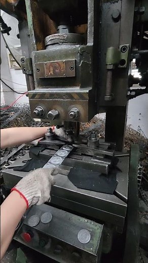 Custom Lapel-pin Factory